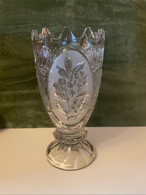 ZAJECAR vintage crystal vase